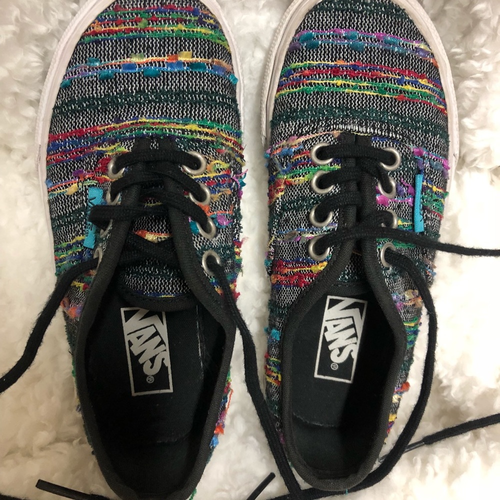 Girls Toddler Vans - Picture 2 of 4